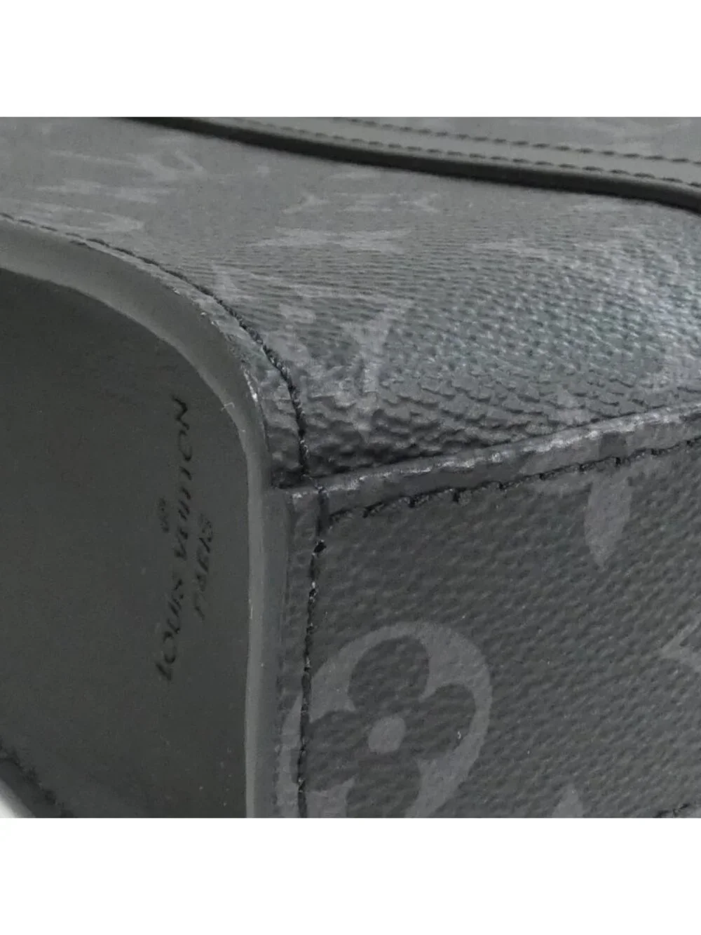 Louis Vuitton Monogram Eclipse Sac Plat Cross